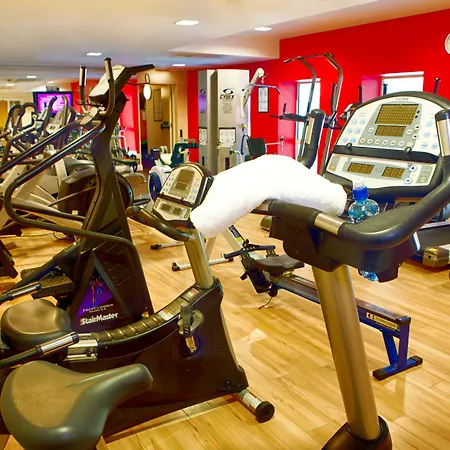 Hotel Mcwilliam Park