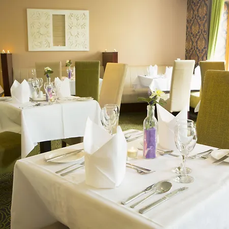 فندق Mcwilliam Park 4*