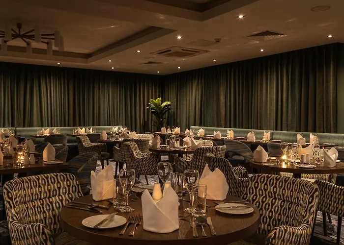 Mcwilliam Park Hotel