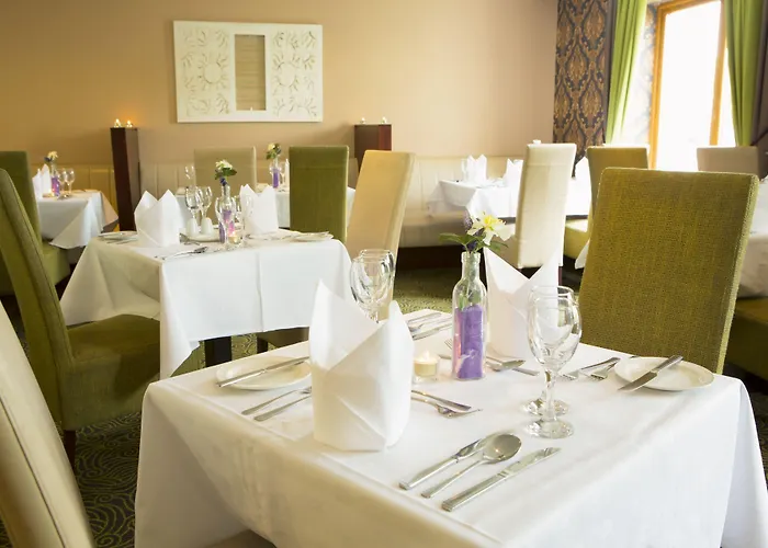 Hotel Mcwilliam Park 4*